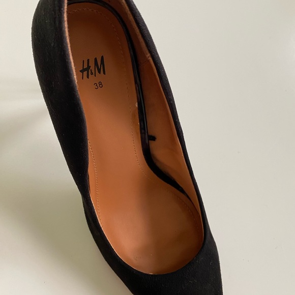 H&M Black Suede 4 Inch Size 7 Heels - Picture 6 of 7